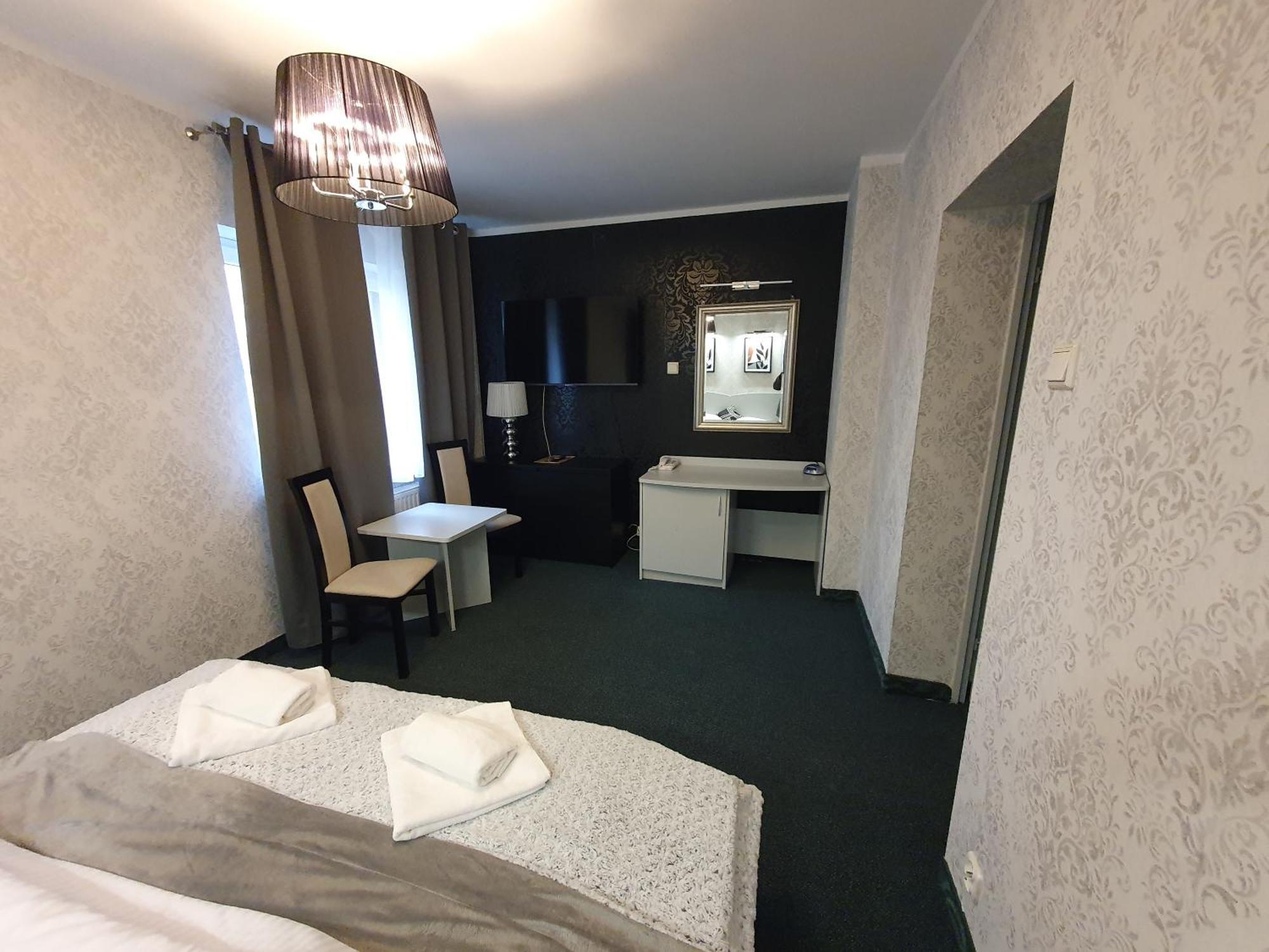 Zbyszko Hotel 3*